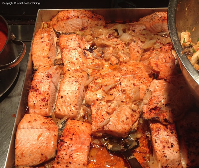 Baked salmon with mustard-herb sauce